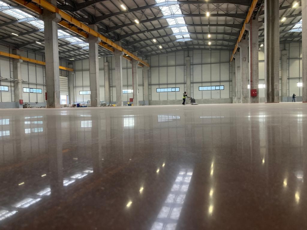 Tam Parlak Yüzey Uygulaması – Ankara